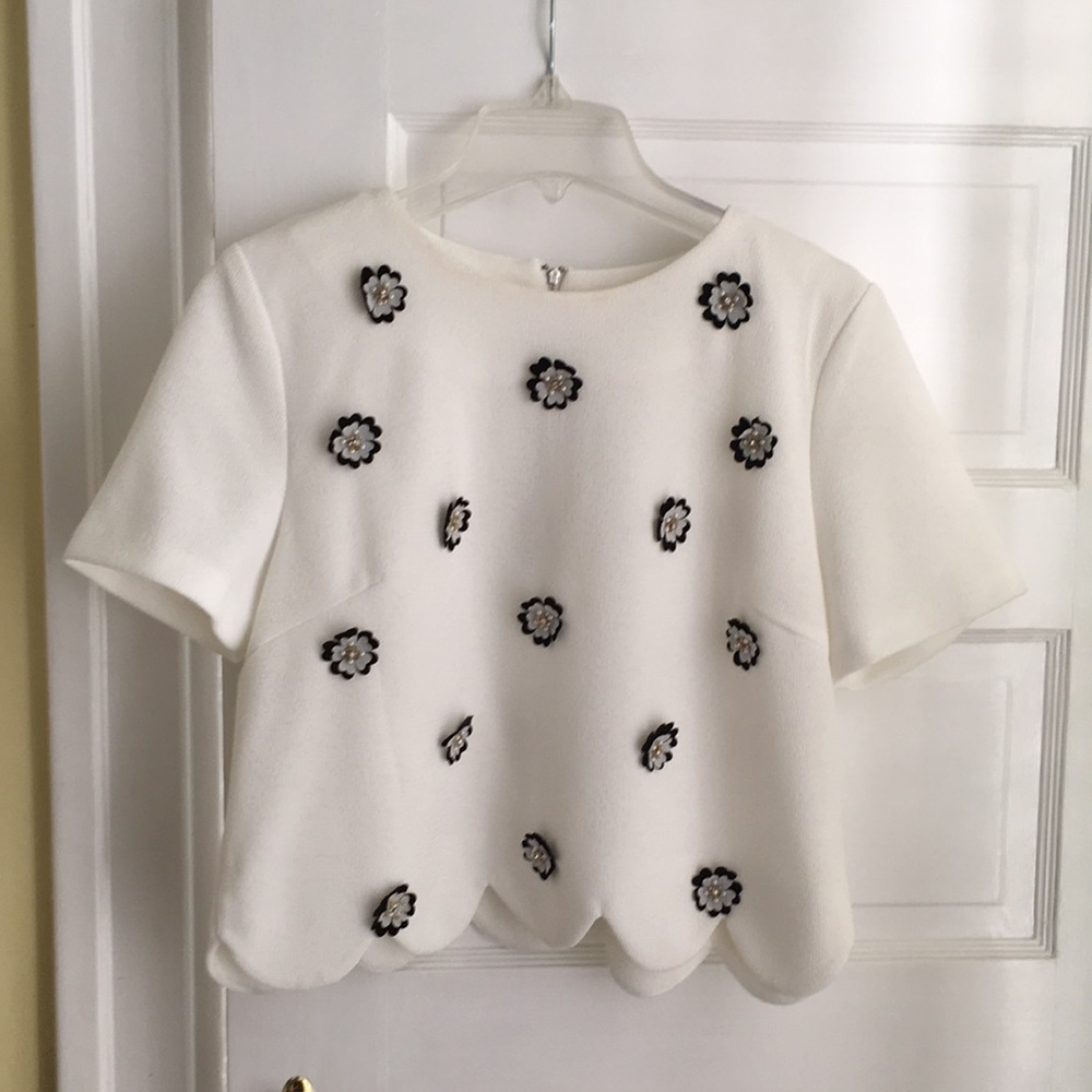 Endless Rose Flowery Scalloped Crop Top